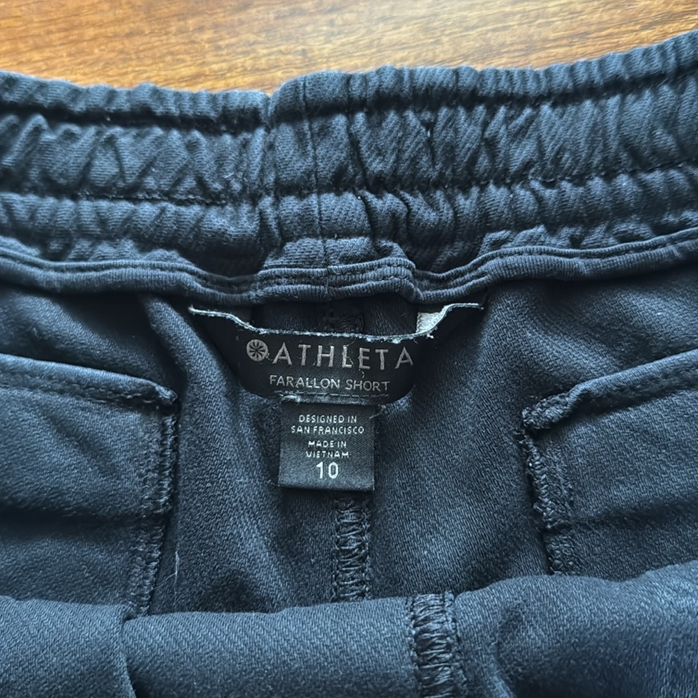 Athleta Women's Black Casual Shorts - Picture 2 of 4